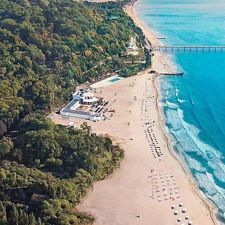 Primoretz Grand Hotel & Spa Burgaz Dış mekan fotoğraf Aerial view of the beach