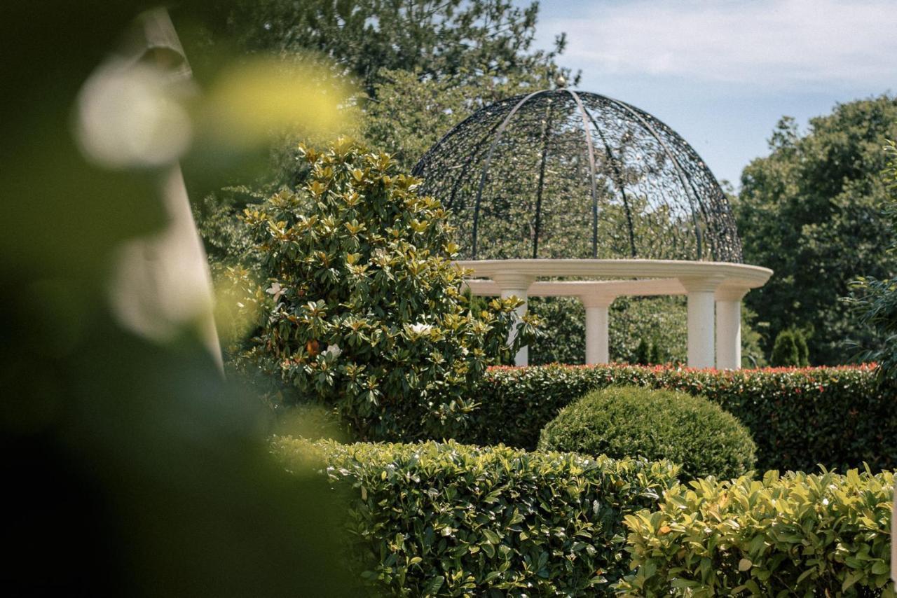 Primoretz Grand Hotel & Spa Burgaz Dış mekan fotoğraf The Rose Garden