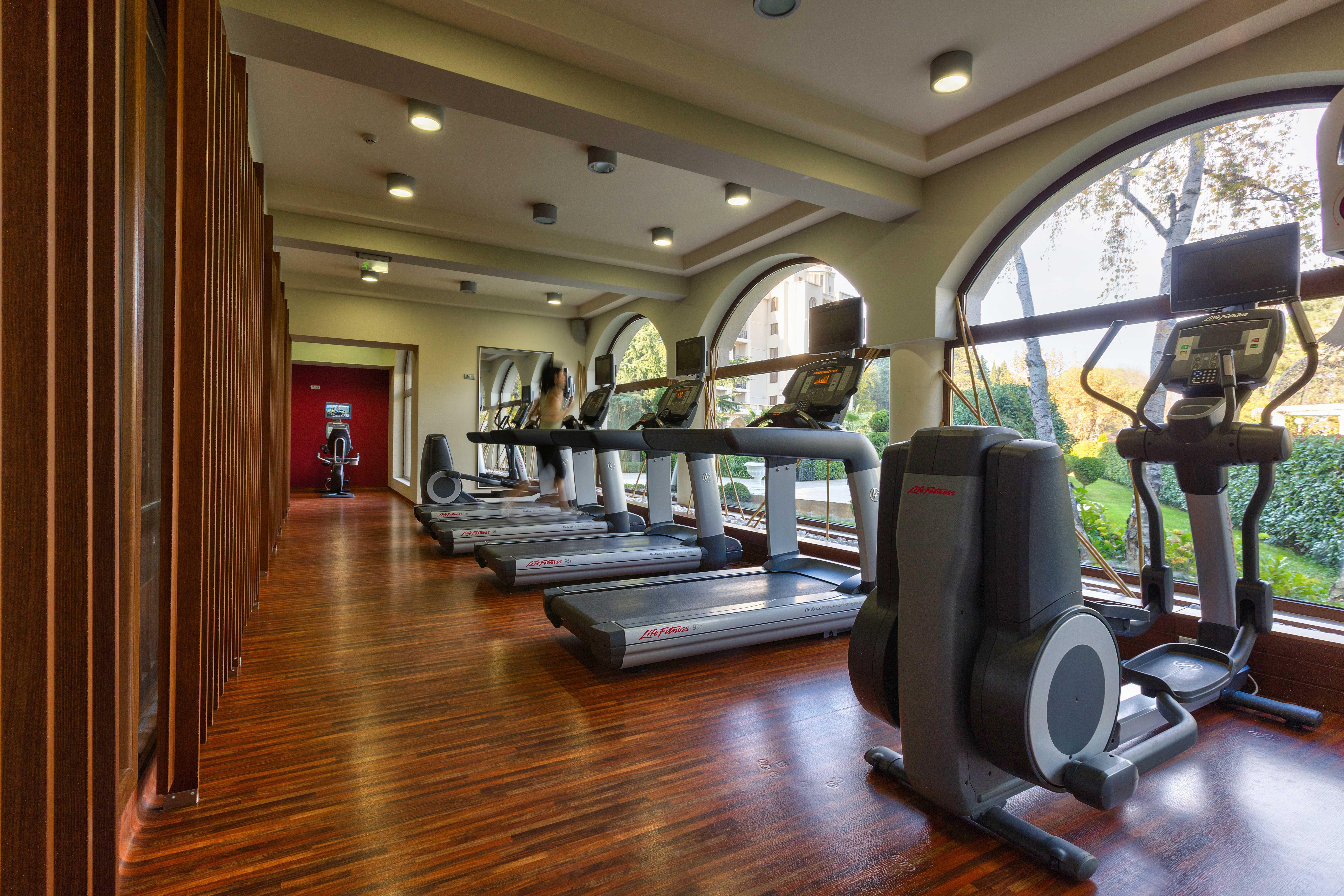 Primoretz Grand Hotel & Spa Burgaz Dış mekan fotoğraf The gym at the hotel