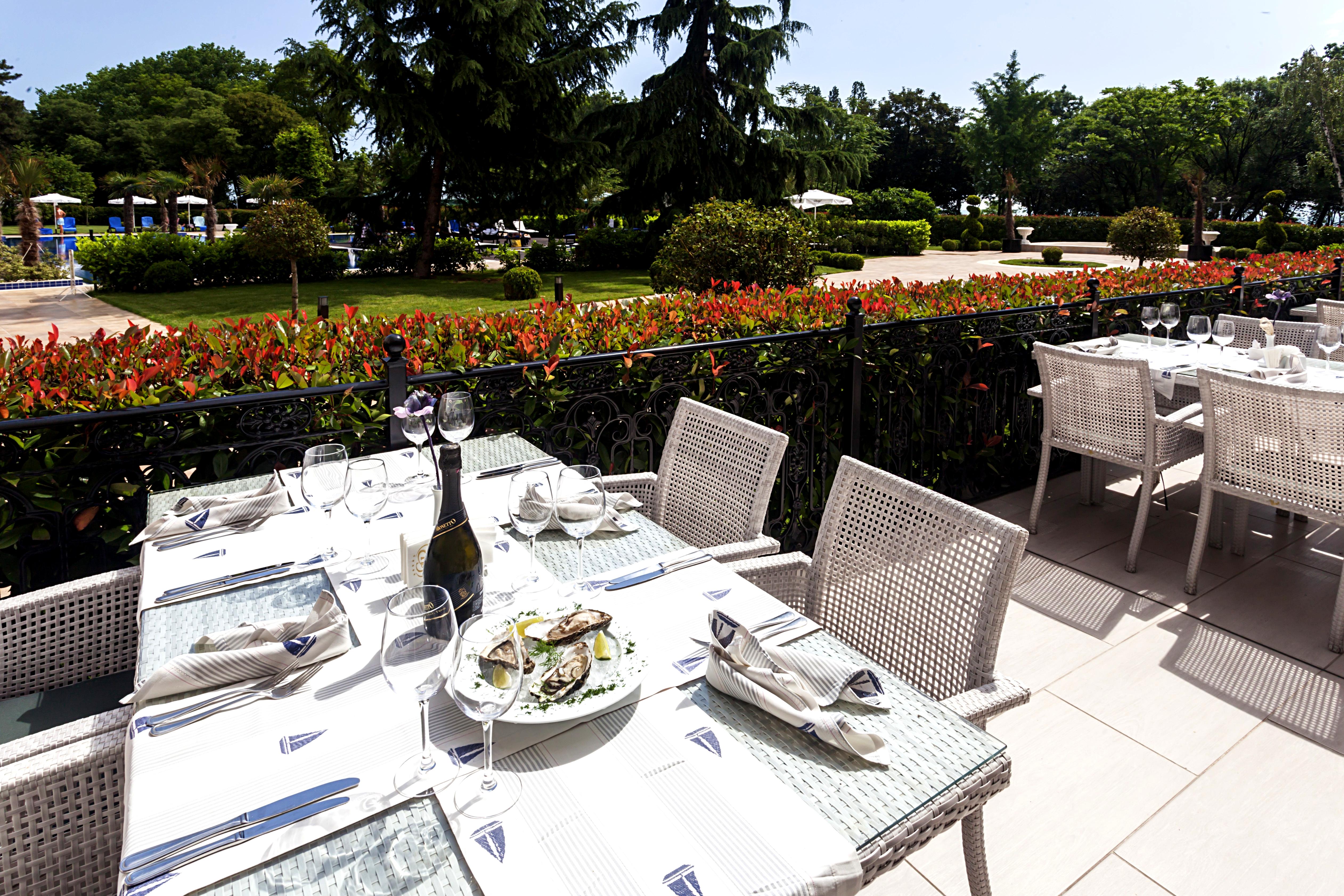 Primoretz Grand Hotel & Spa Burgaz Dış mekan fotoğraf The restaurant